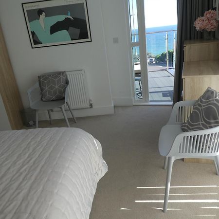 Seaview West Coast - Exceptional - 2 Bedrooms Sleeps 5 -Stunning Sea Views - 500 Metres To Beach Борнмът Екстериор снимка
