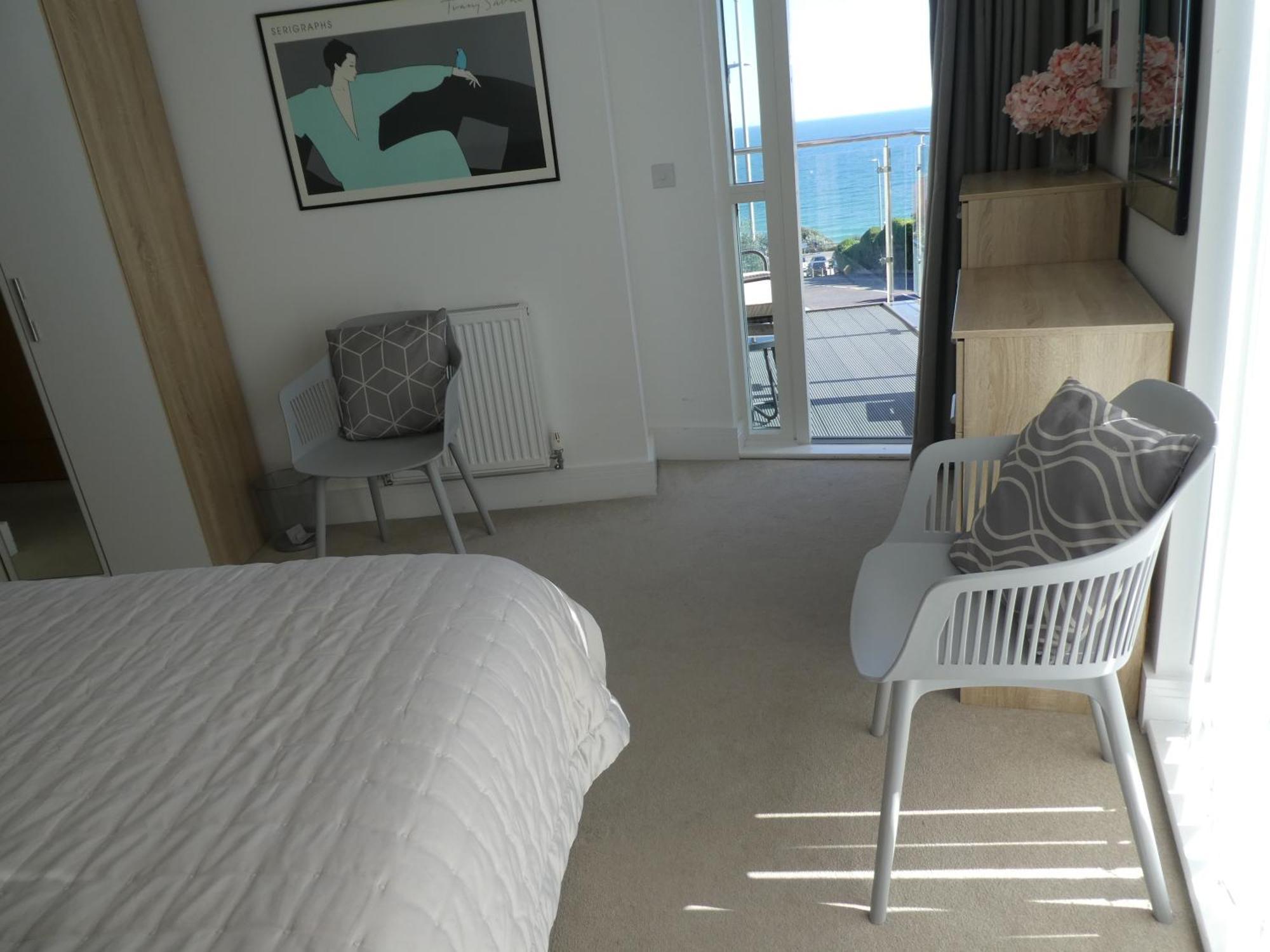 Seaview West Coast - Exceptional - 2 Bedrooms Sleeps 5 -Stunning Sea Views - 500 Metres To Beach Борнмът Екстериор снимка